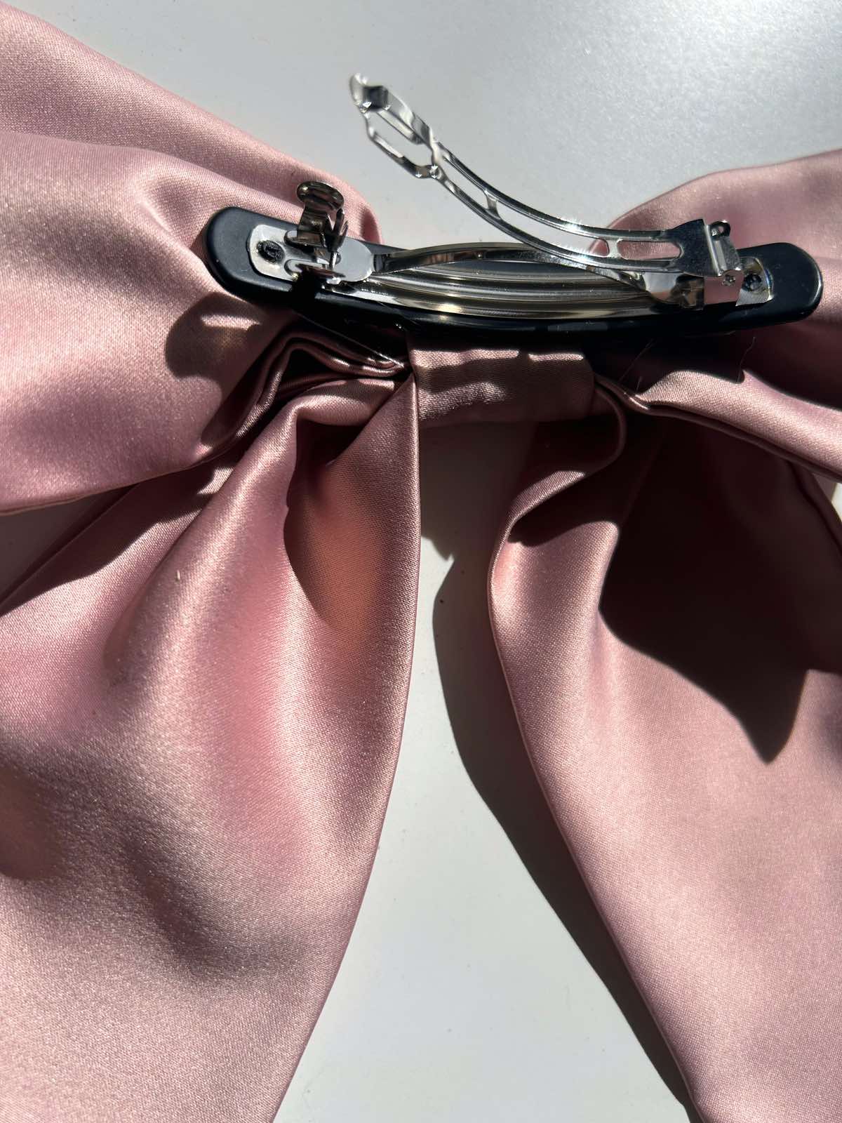 Ροζ Σατέν Clip Bow